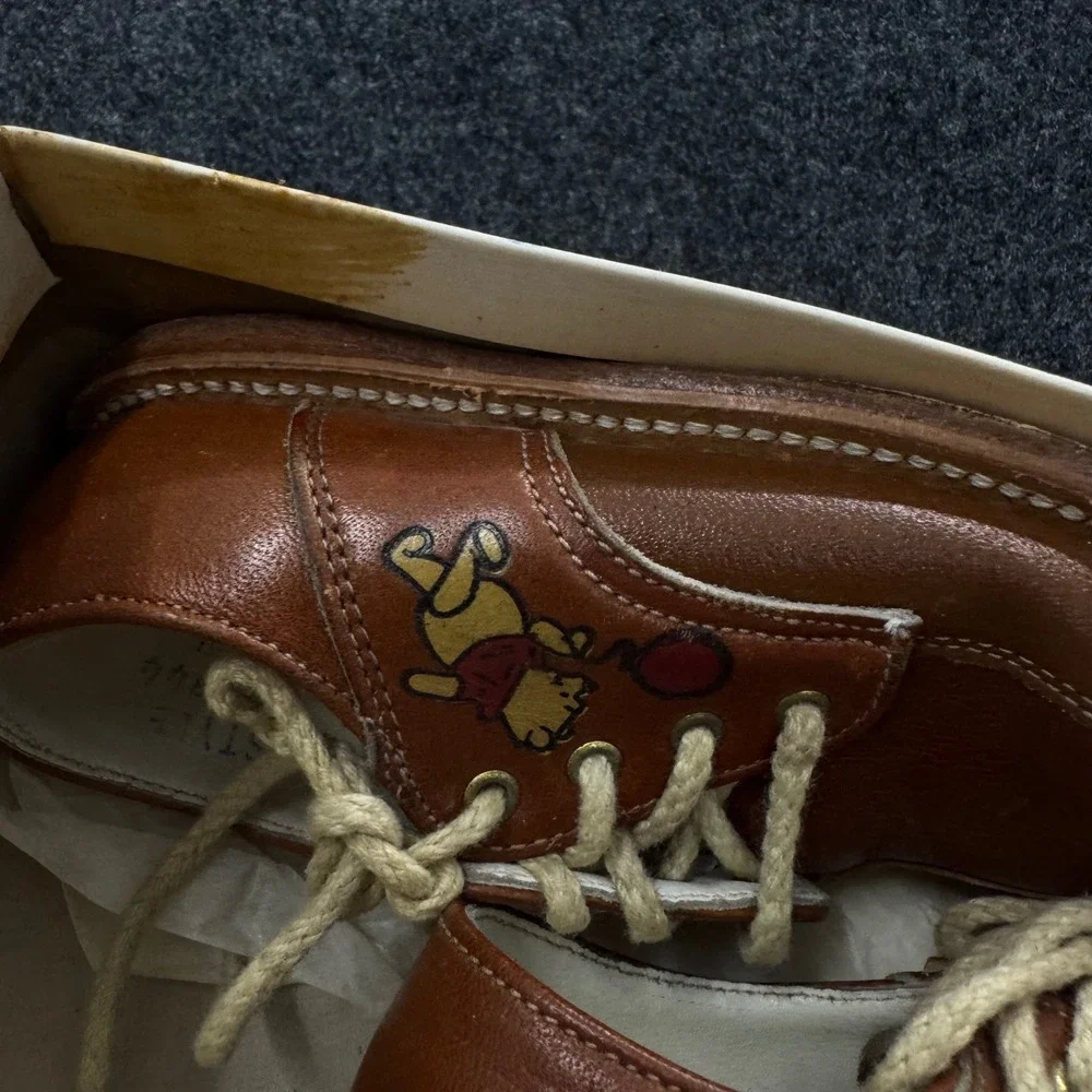 Vintage 1964 Disney Winnie the Pooh Brown Leather Lace Up Shoes Boy 7